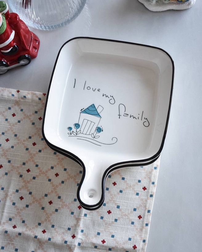 بشقاب دسته دار با تکست I love my family مناسب