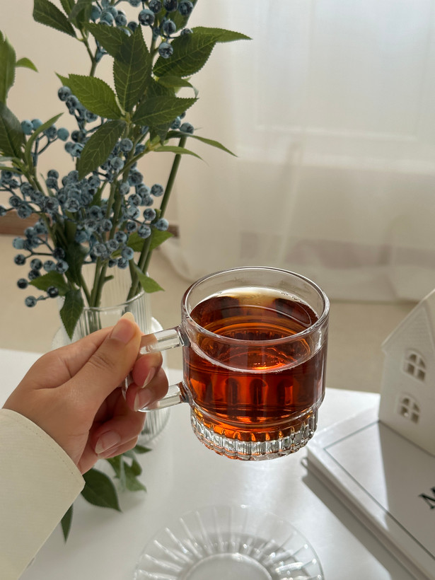فنجونچای با زیر برند دلی گلس