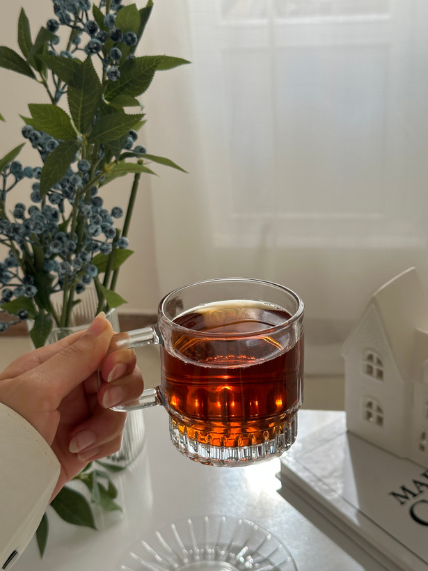 فنجونچای با زیر برند دلی گلس